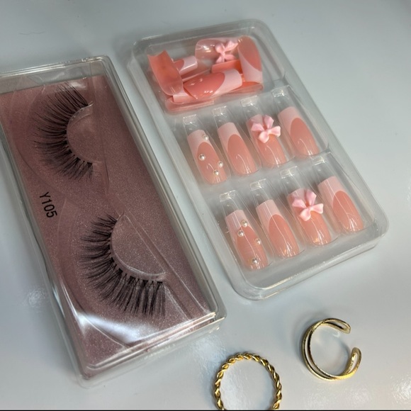 4 Pc Coquette Nails Lash and Rings - Picture 2 of 4